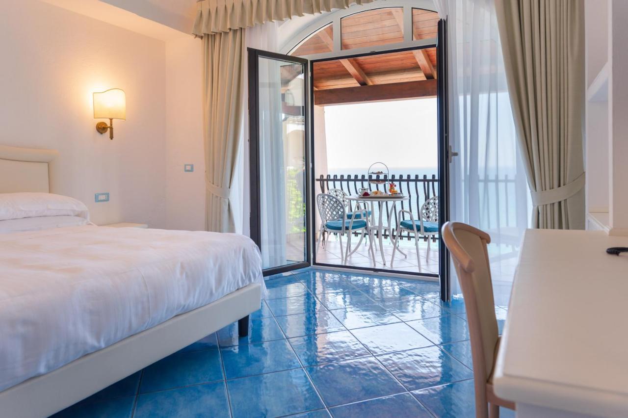 Grand Hotel Le Rocce Gaeta Kültér fotó